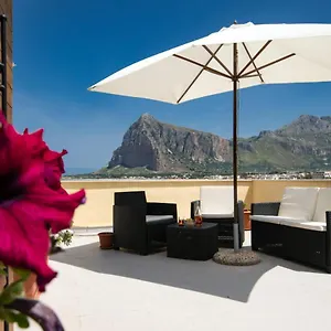 https://il-torrazzo.sicilyhotelsitaly.net